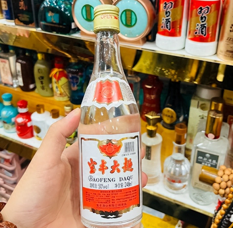 老百姓公认好喝的一比一复刻白酒清单：4款100纯粮零添加，好喝还不贵